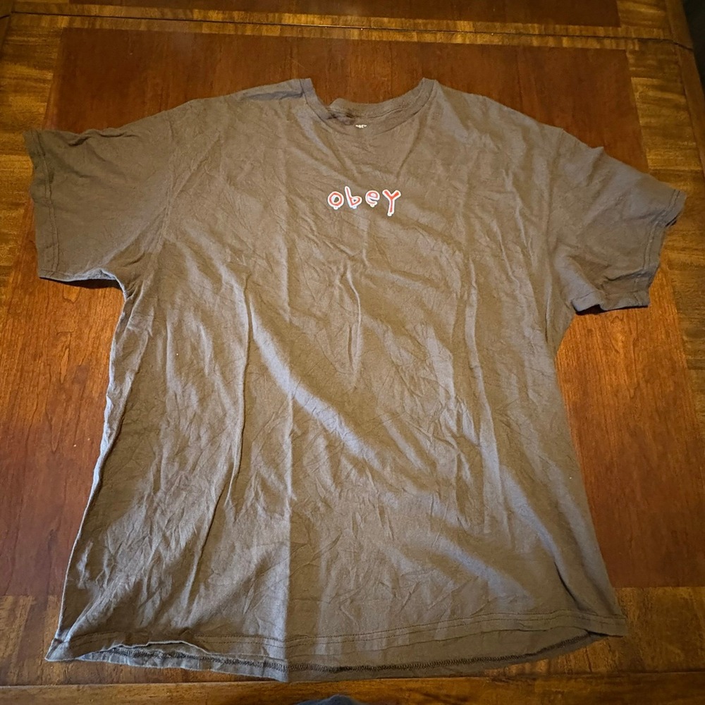 OBEY Worldwide T-Shirt‎ XXL Brown Gray Red Logo Streetwear Shepard Fairey Boxy